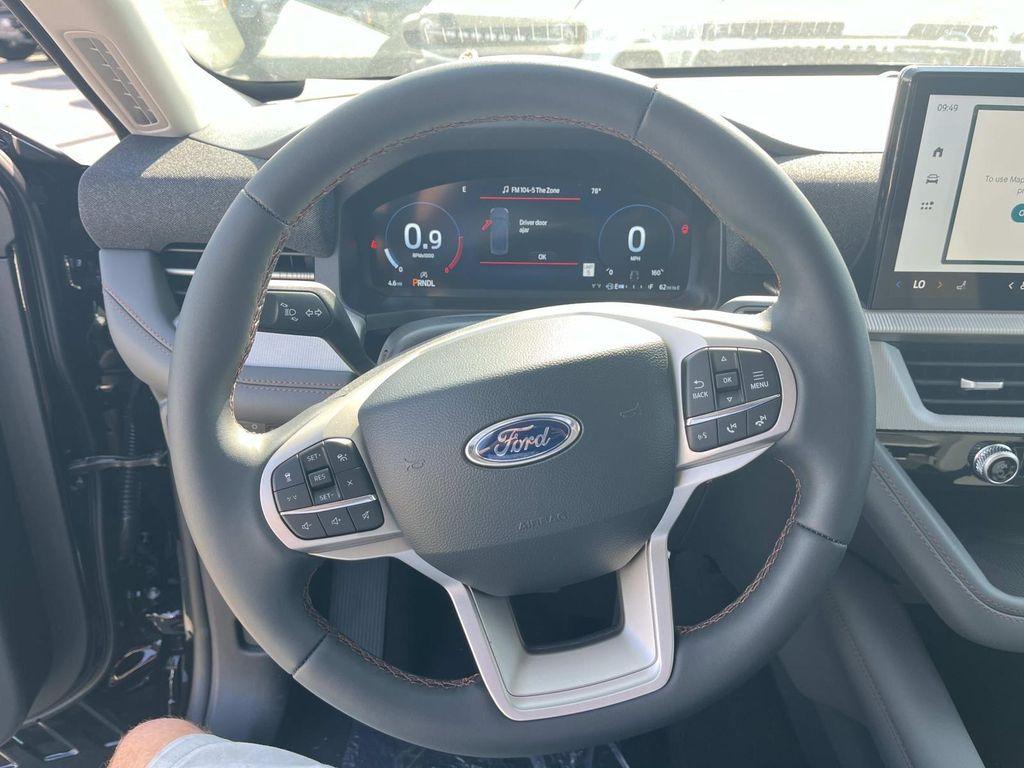 new 2025 Ford Explorer car, priced at $40,632