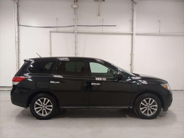 used 2015 Nissan Pathfinder car, priced at $11,000