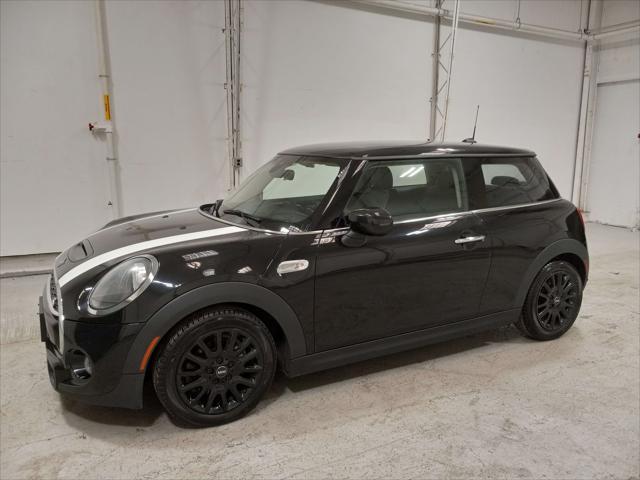 used 2020 MINI Hardtop car, priced at $13,992