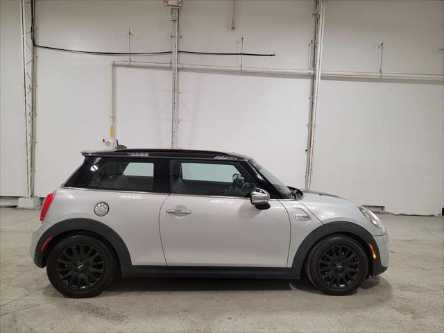 used 2018 MINI Hardtop car, priced at $16,542