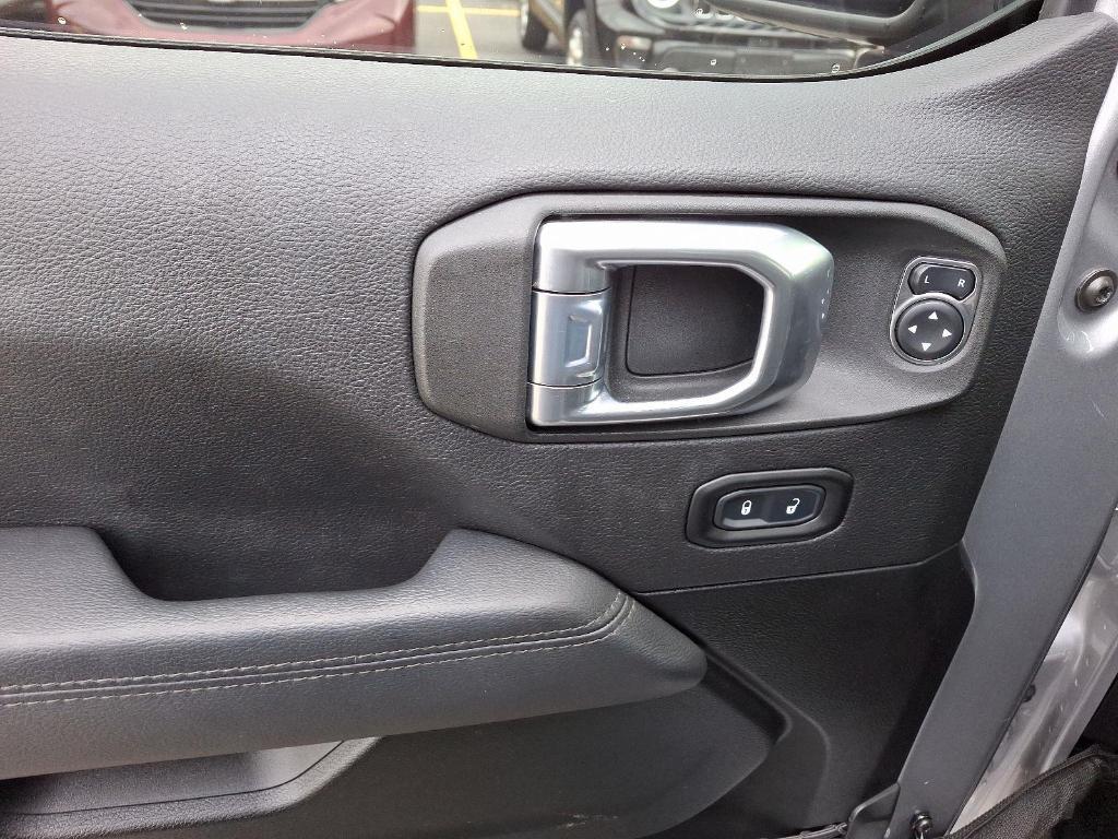 used 2021 Jeep Wrangler Unlimited car, priced at $34,993