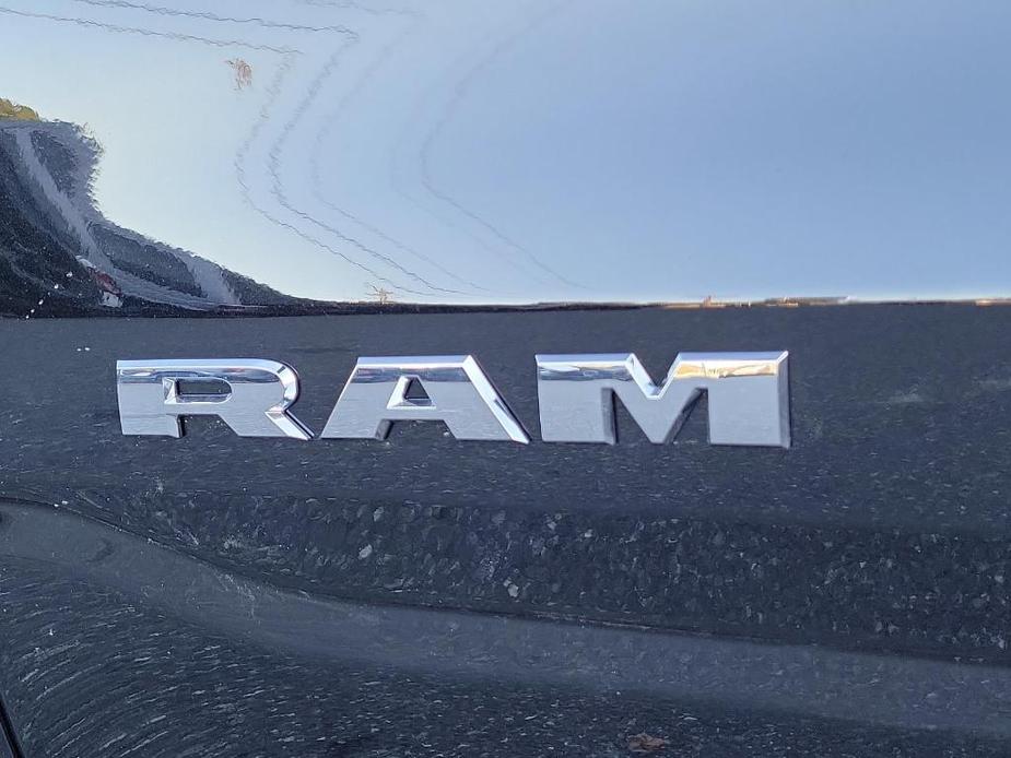 new 2025 Ram 1500 car, priced at $59,660