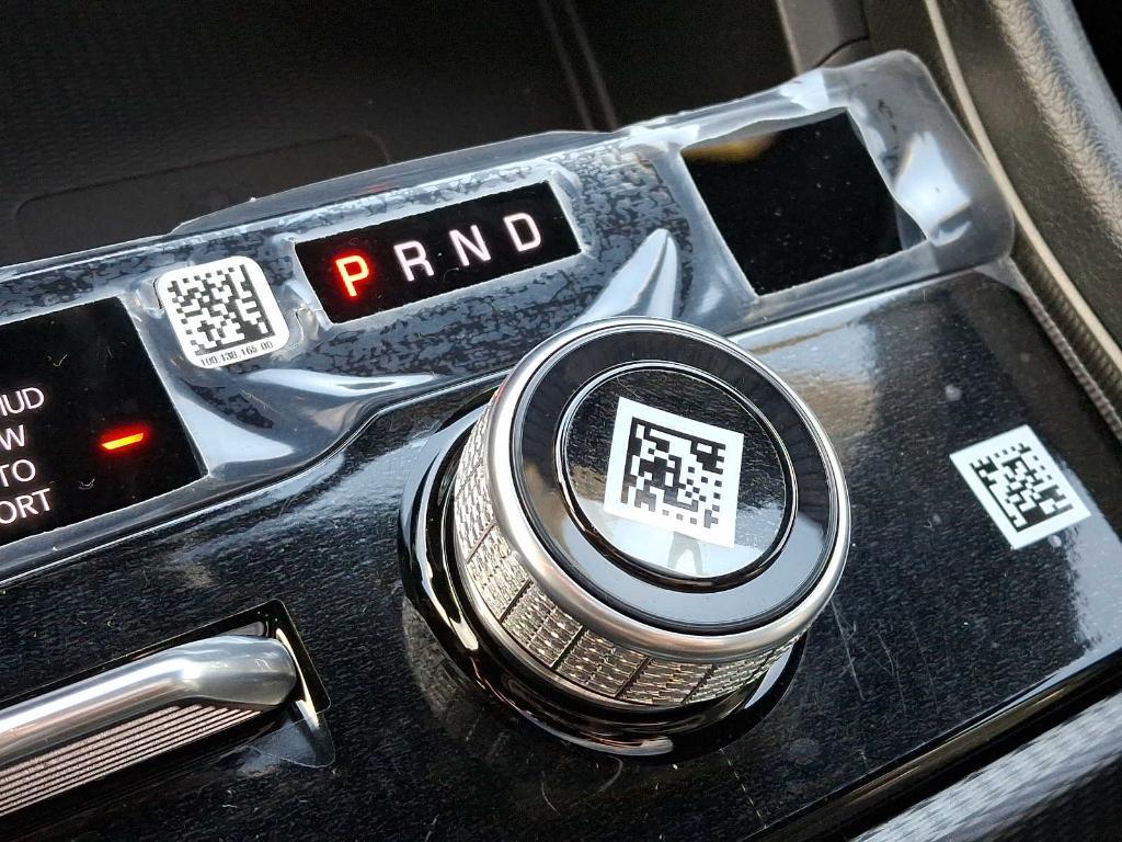 new 2025 Jeep Grand Cherokee car, priced at $53,535