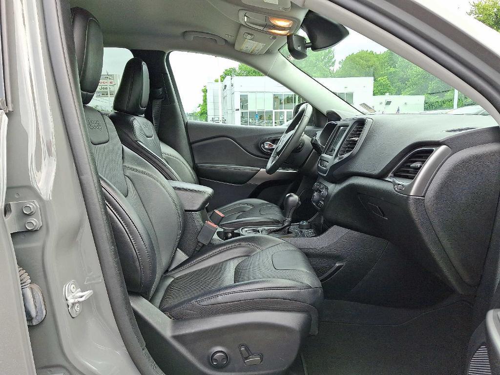 used 2022 Jeep Cherokee car, priced at $25,570