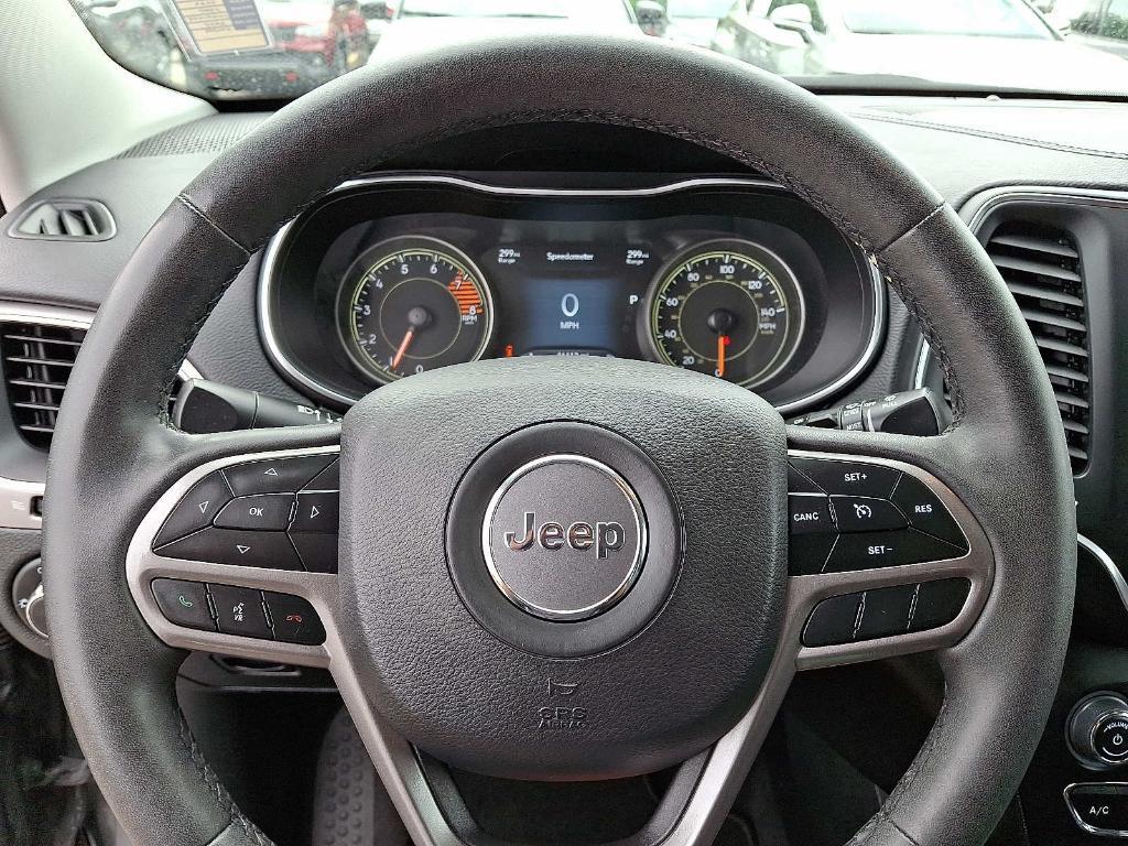 used 2022 Jeep Cherokee car, priced at $25,570