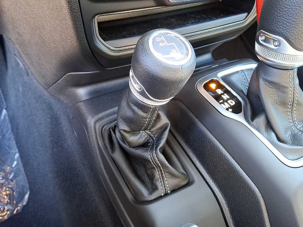 new 2025 Jeep Wrangler car