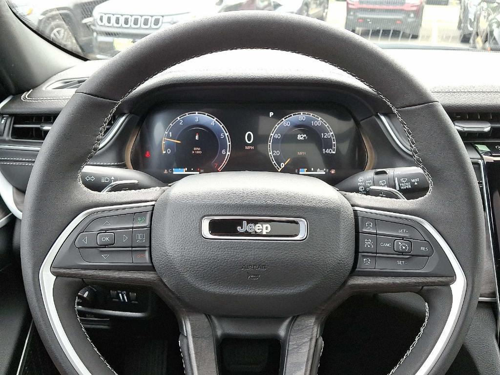 new 2025 Jeep Grand Cherokee car
