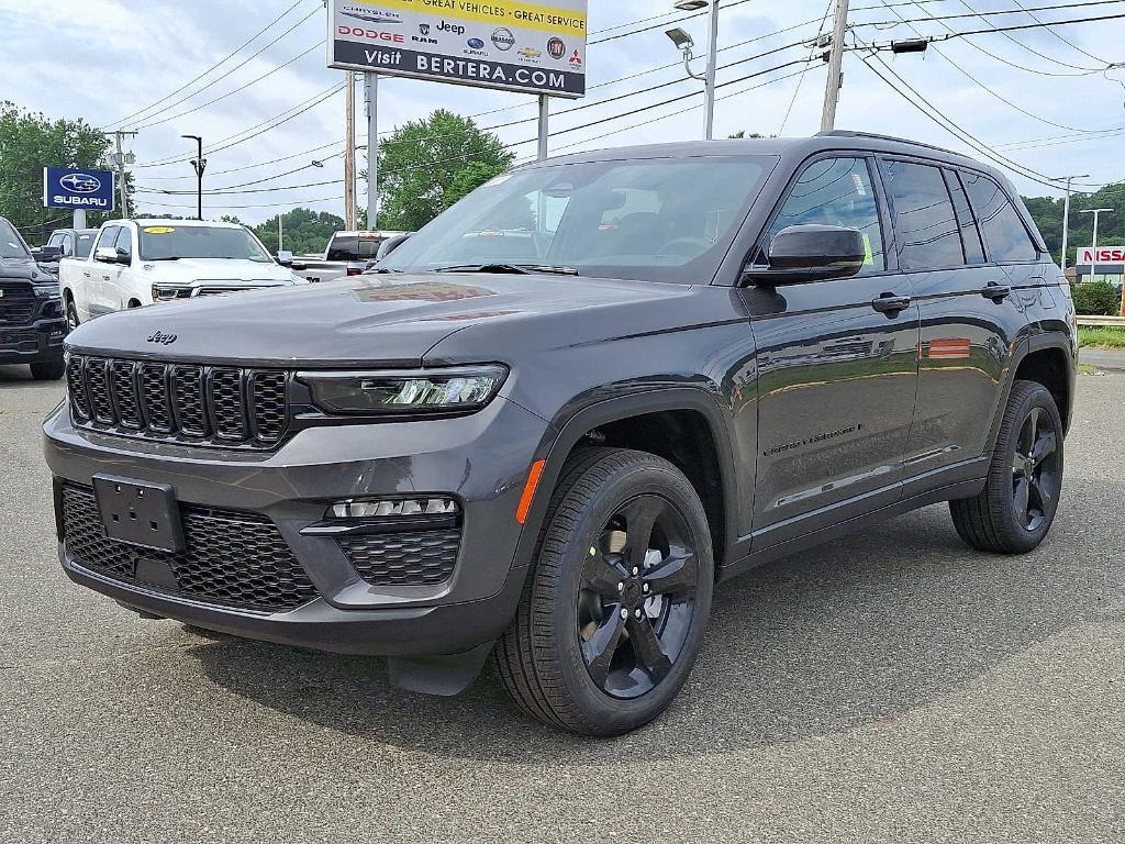 new 2025 Jeep Grand Cherokee car