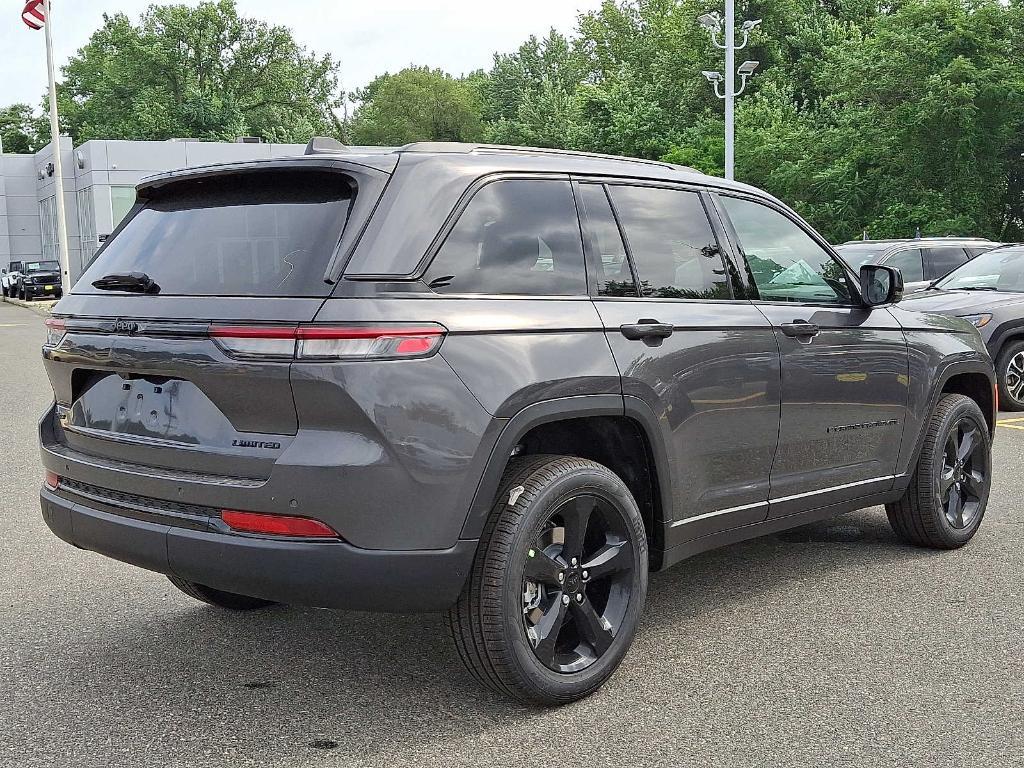 new 2025 Jeep Grand Cherokee car