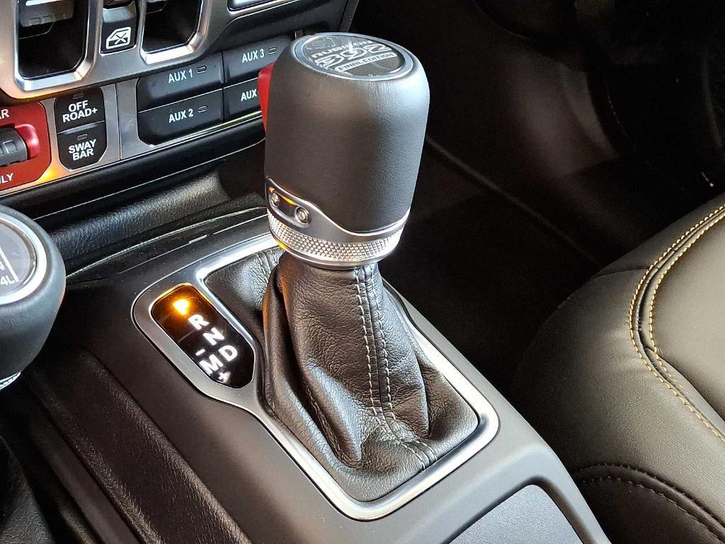 new 2025 Jeep Wrangler car