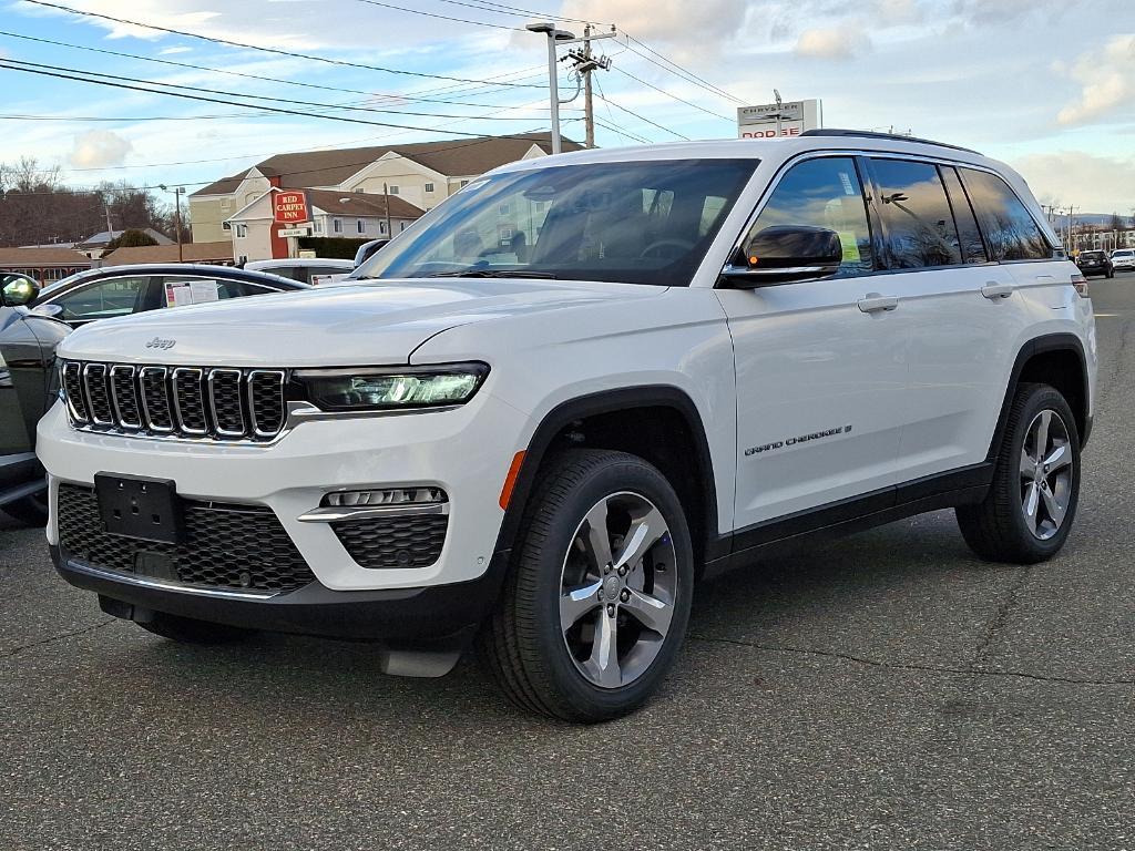 new 2025 Jeep Grand Cherokee L car, priced at $50,810