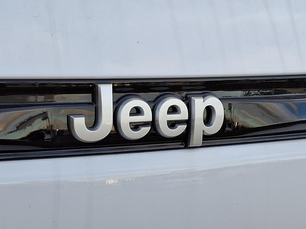 new 2025 Jeep Grand Cherokee L car, priced at $50,810