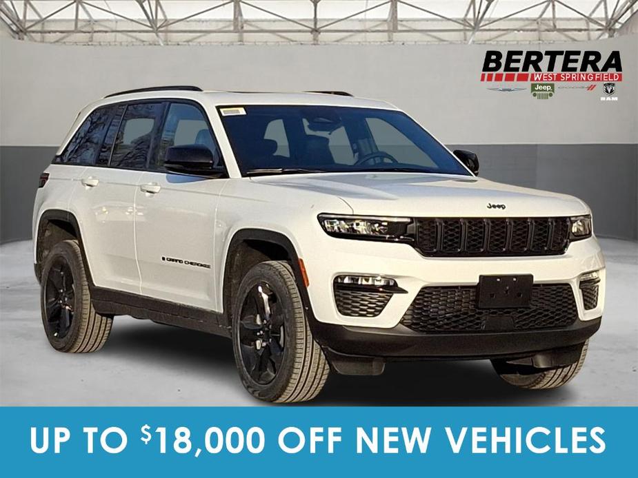 new 2025 Jeep Grand Cherokee car, priced at $52,014