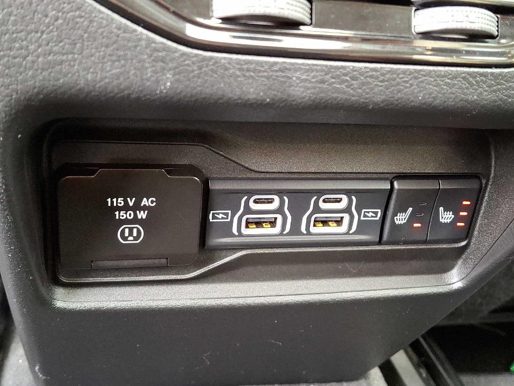 used 2022 Jeep Grand Cherokee car, priced at $29,966