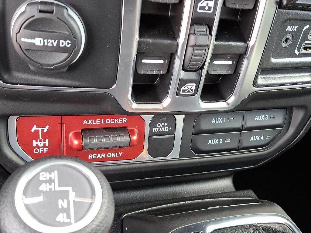 new 2025 Jeep Gladiator car, priced at $49,856