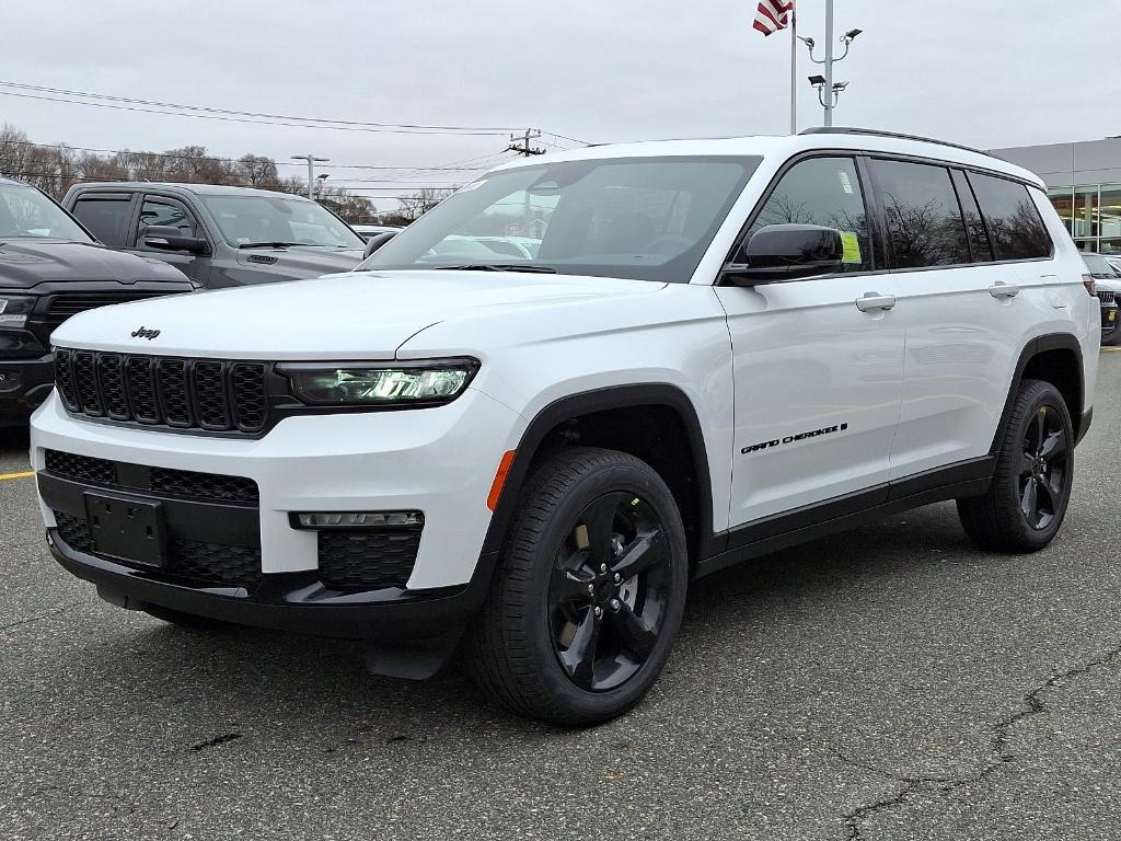 new 2025 Jeep Grand Cherokee L car, priced at $50,810