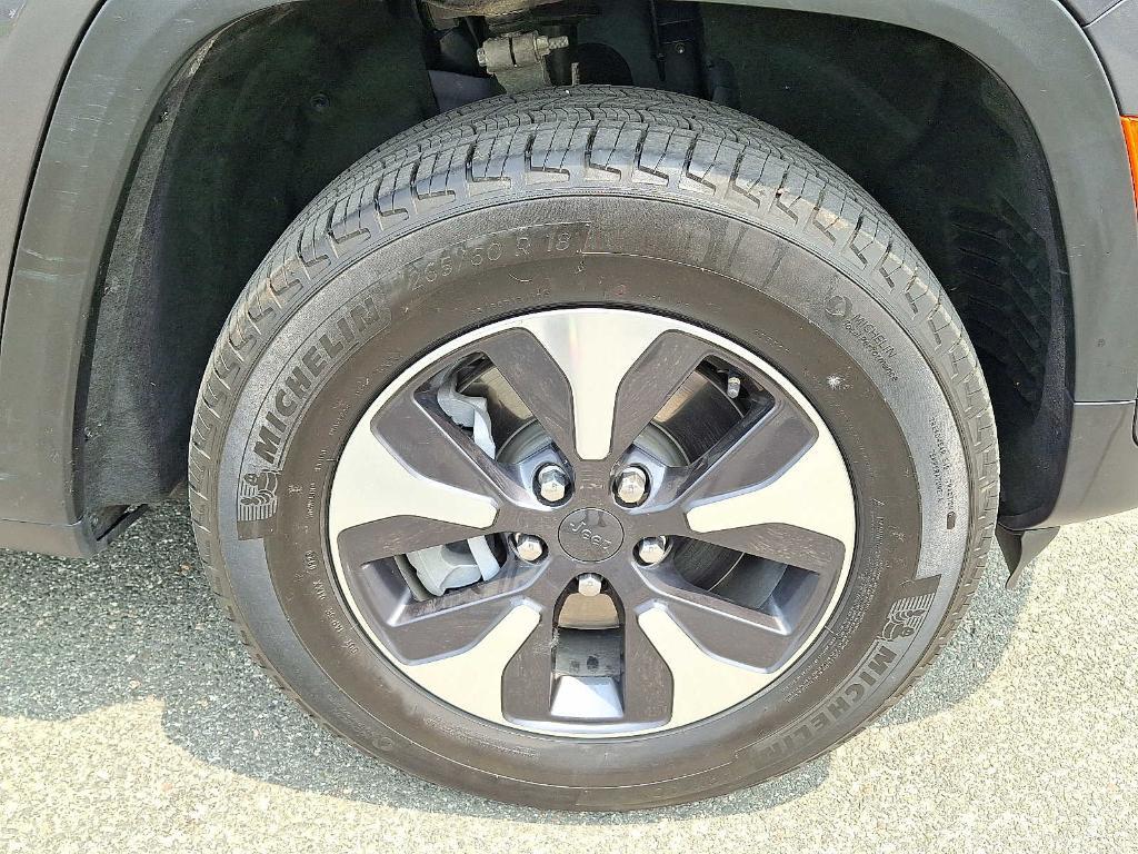 used 2024 Jeep Grand Cherokee 4xe car, priced at $32,775