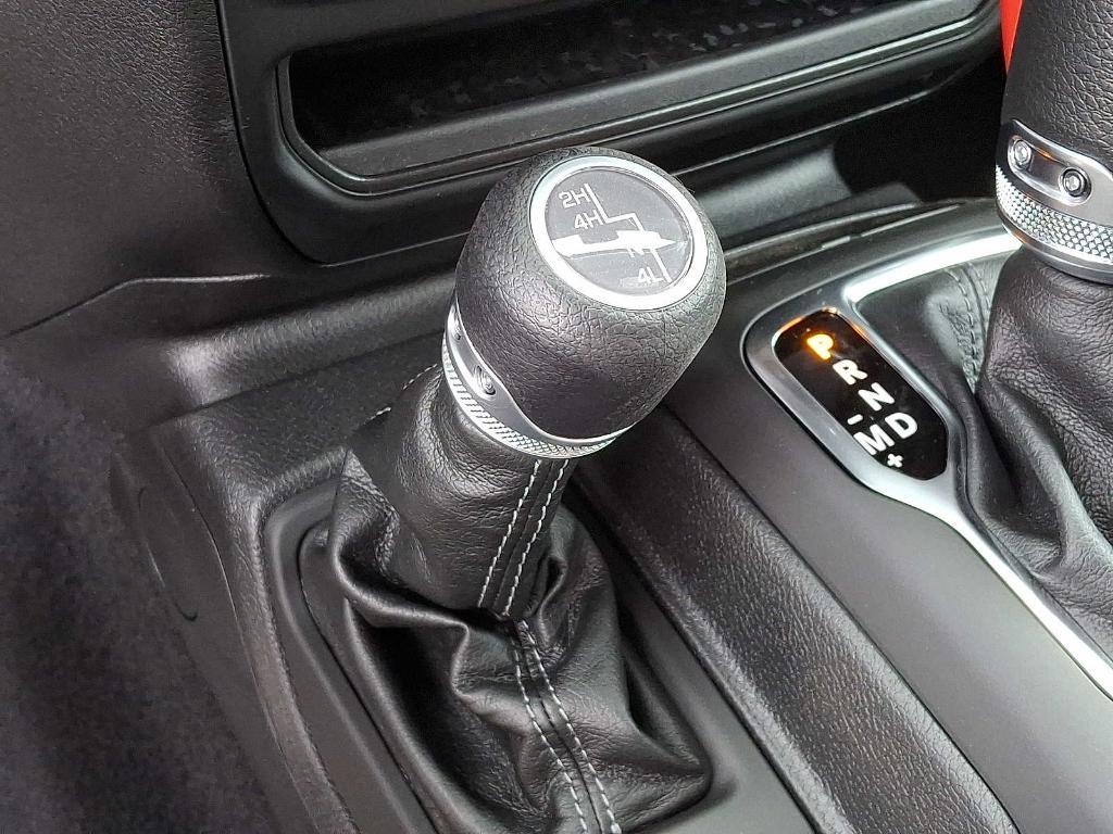 new 2025 Jeep Wrangler car