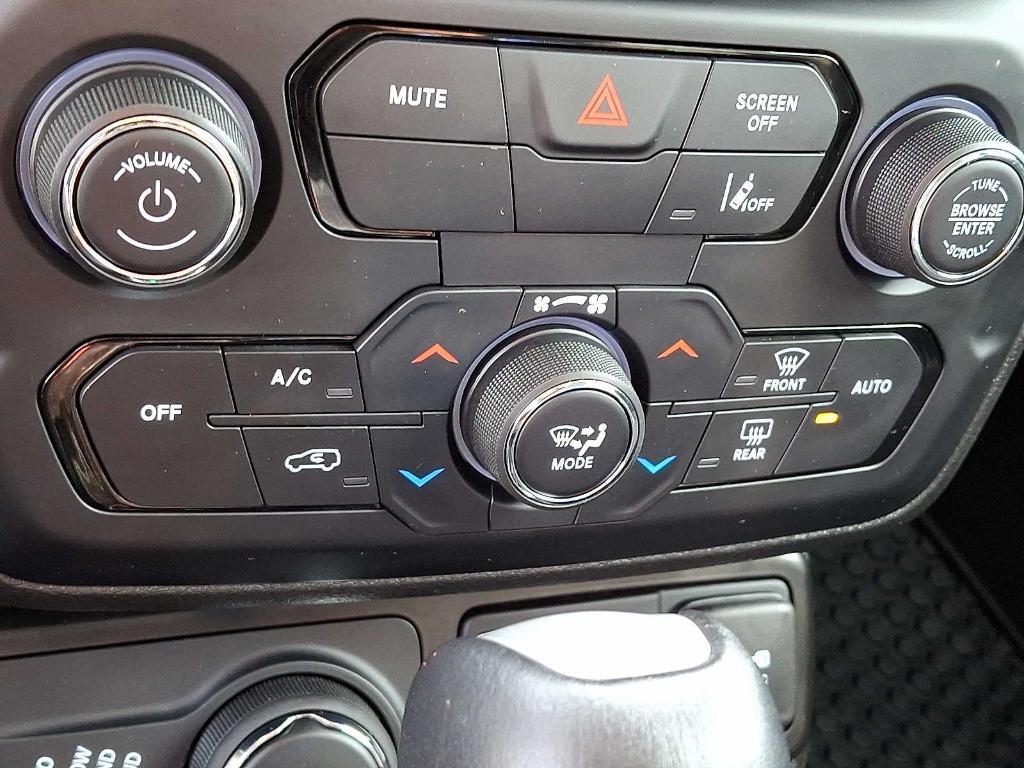 used 2023 Jeep Renegade car, priced at $20,874