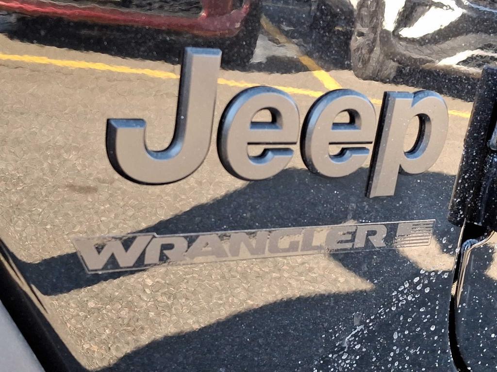 new 2025 Jeep Wrangler car, priced at $51,040
