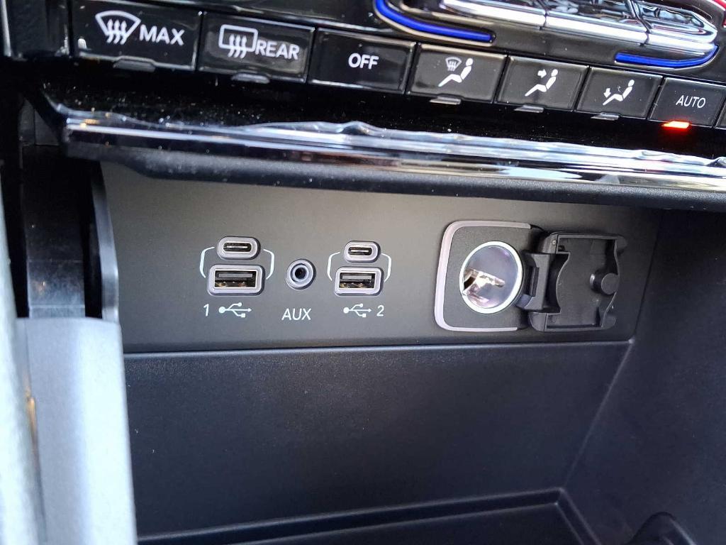 new 2025 Jeep Grand Cherokee car, priced at $48,535