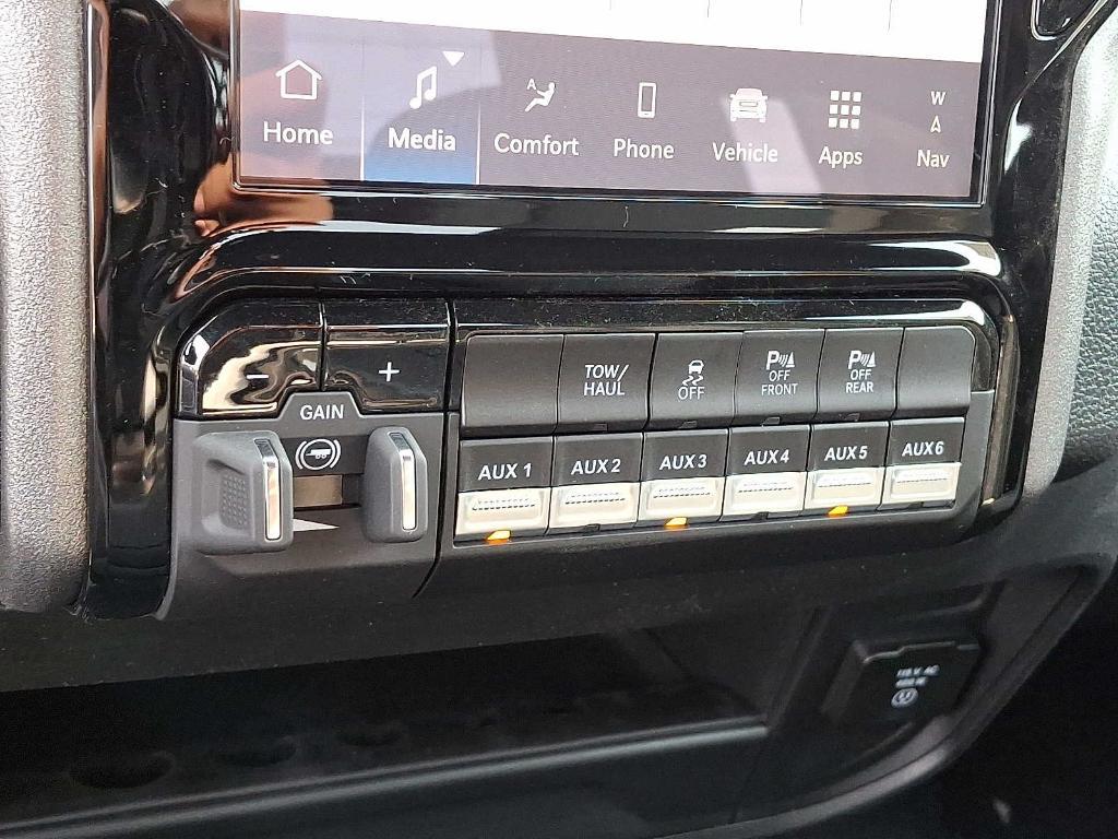 new 2025 Ram 2500 car, priced at $45,858