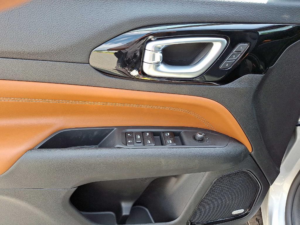 new 2025 Jeep Compass car, priced at $37,896