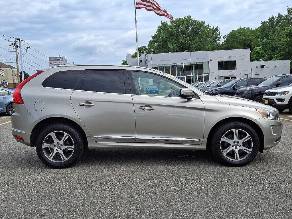 used 2015 Volvo XC60 car, priced at $14,968
