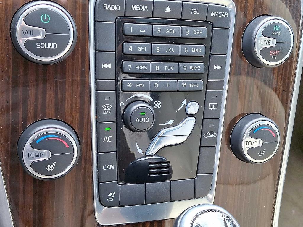 used 2015 Volvo XC60 car, priced at $14,968