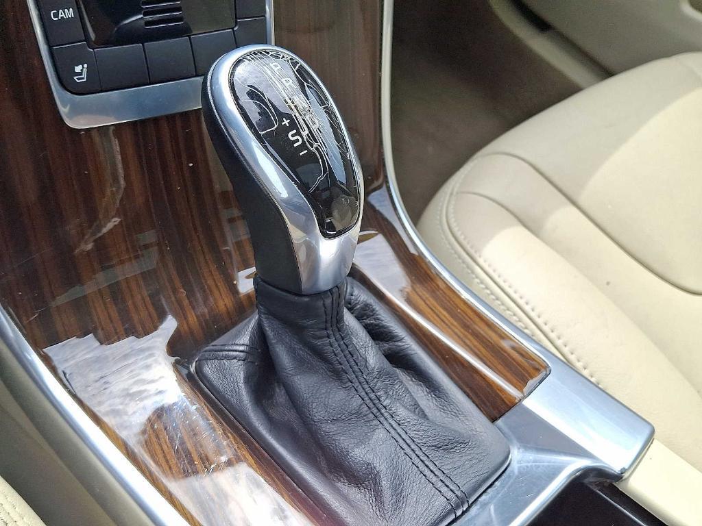 used 2015 Volvo XC60 car, priced at $14,968
