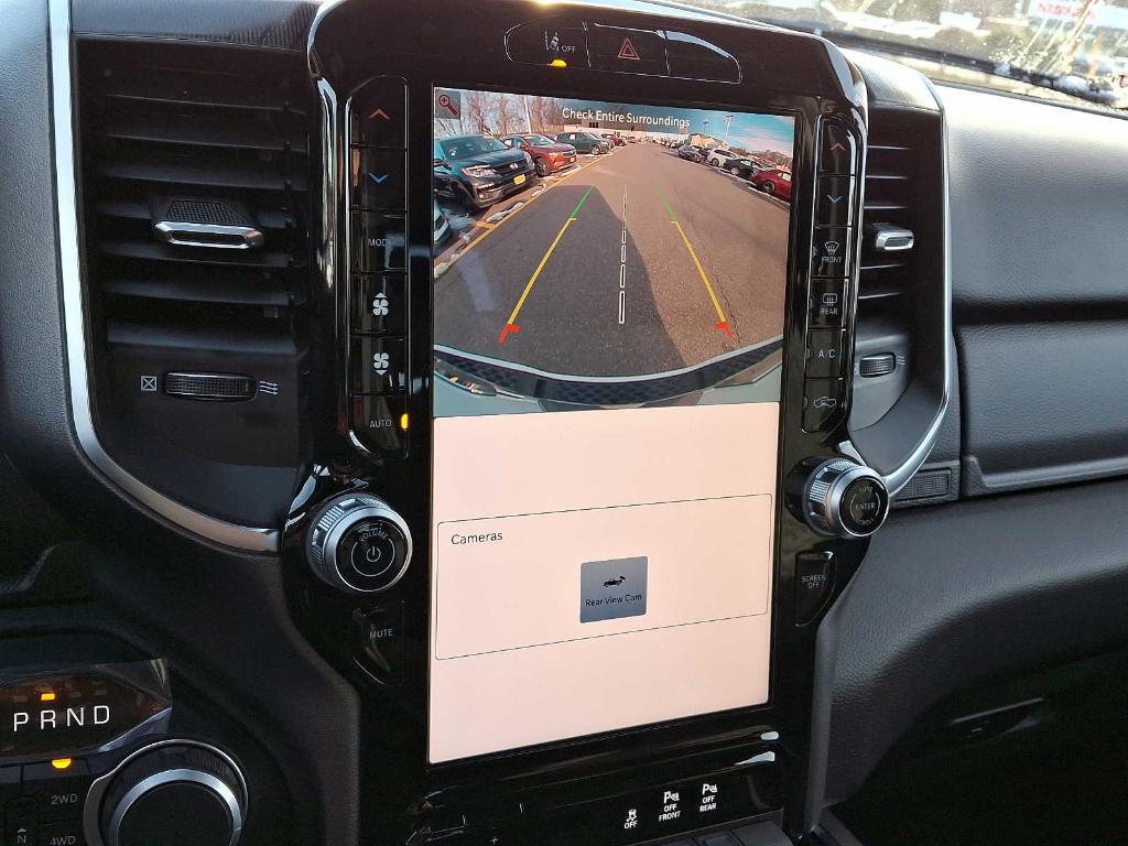 new 2025 Ram 1500 car, priced at $48,571