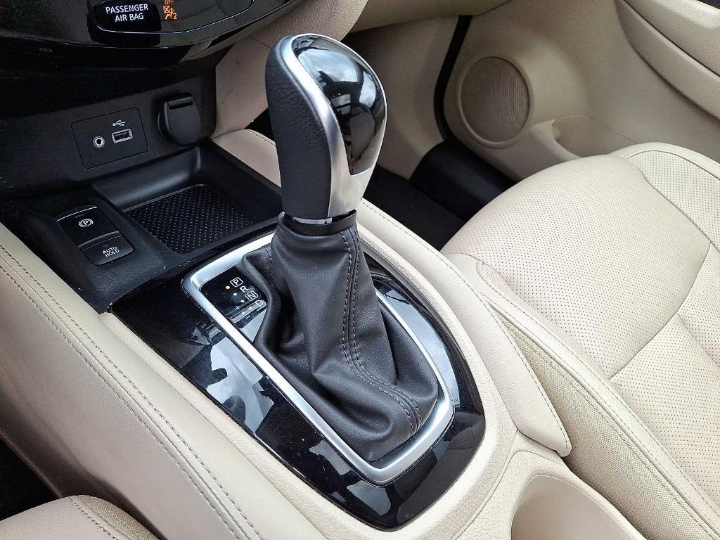 used 2019 Nissan Rogue car, priced at $18,911