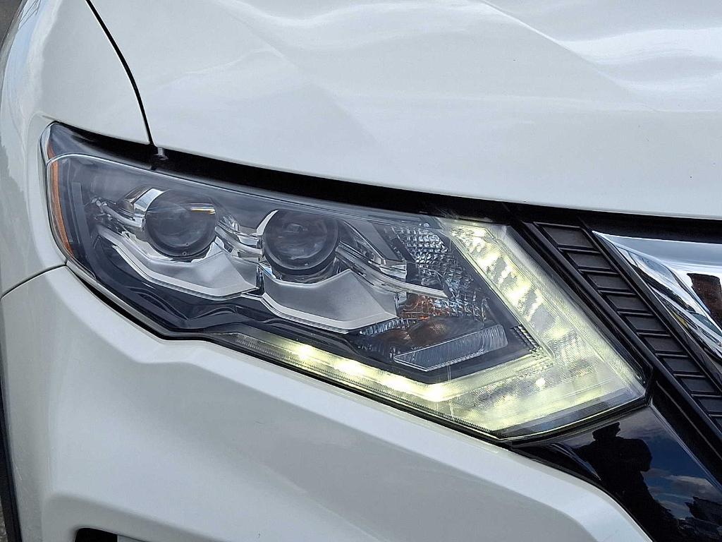 used 2019 Nissan Rogue car, priced at $18,911