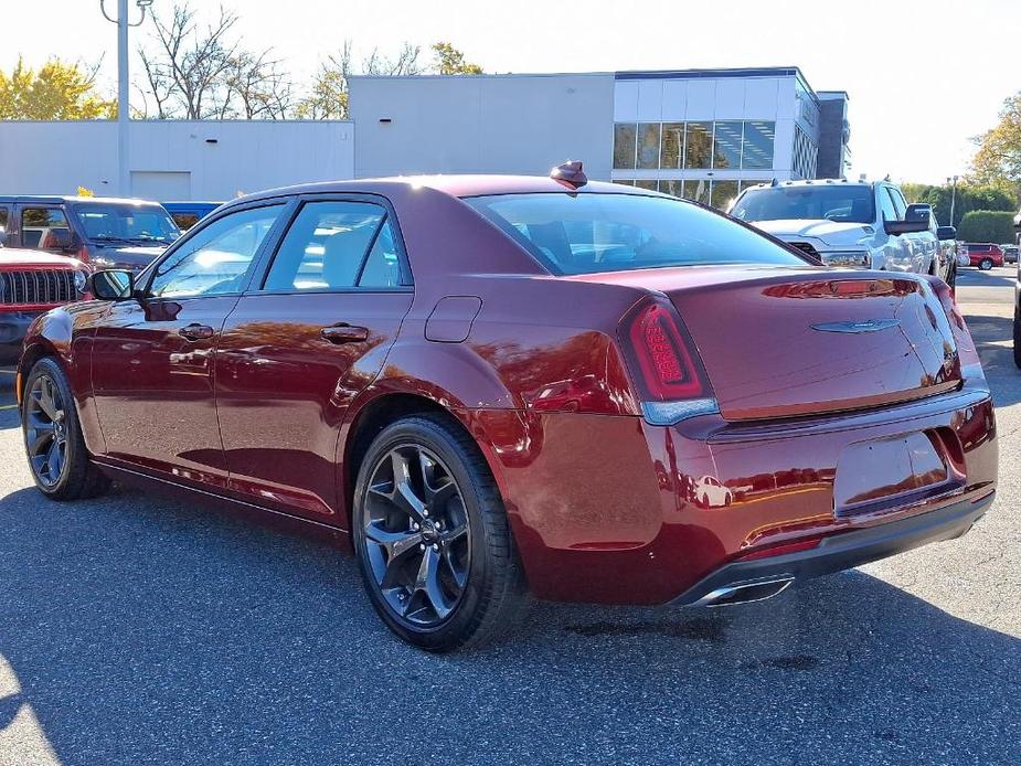 used 2022 Chrysler 300 car, priced at $25,993