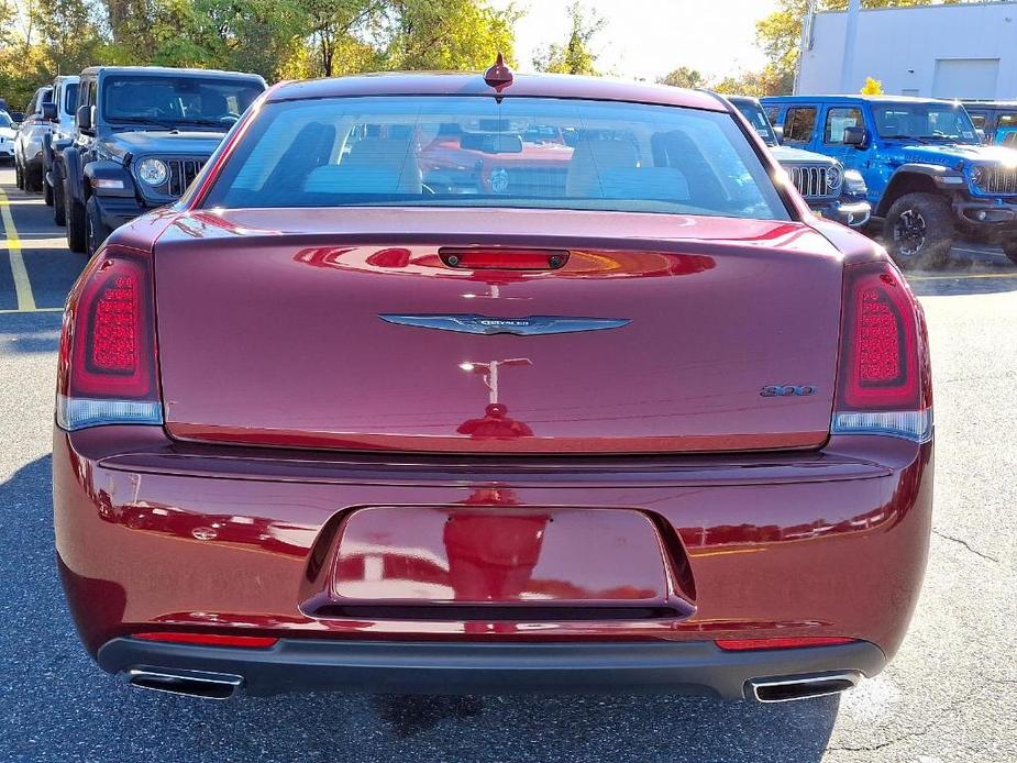 used 2022 Chrysler 300 car, priced at $25,993