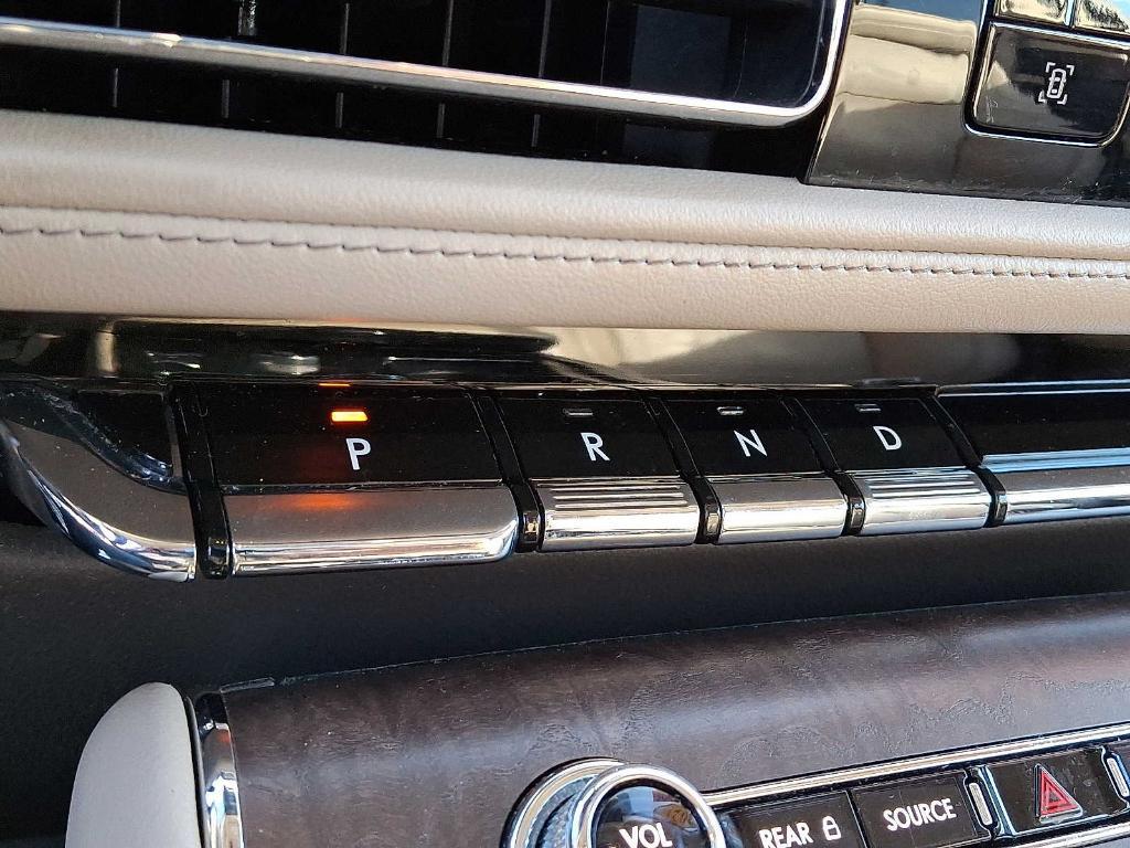 used 2021 Lincoln Aviator car, priced at $36,300