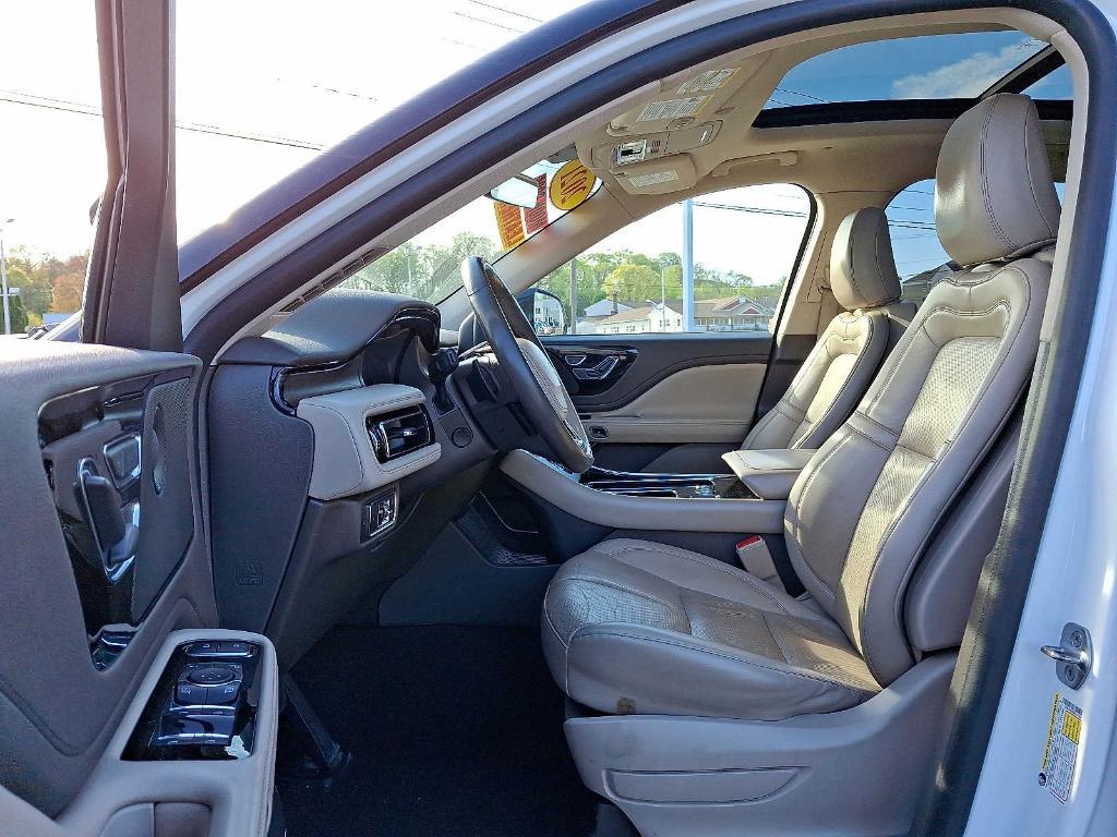 used 2021 Lincoln Aviator car, priced at $36,300