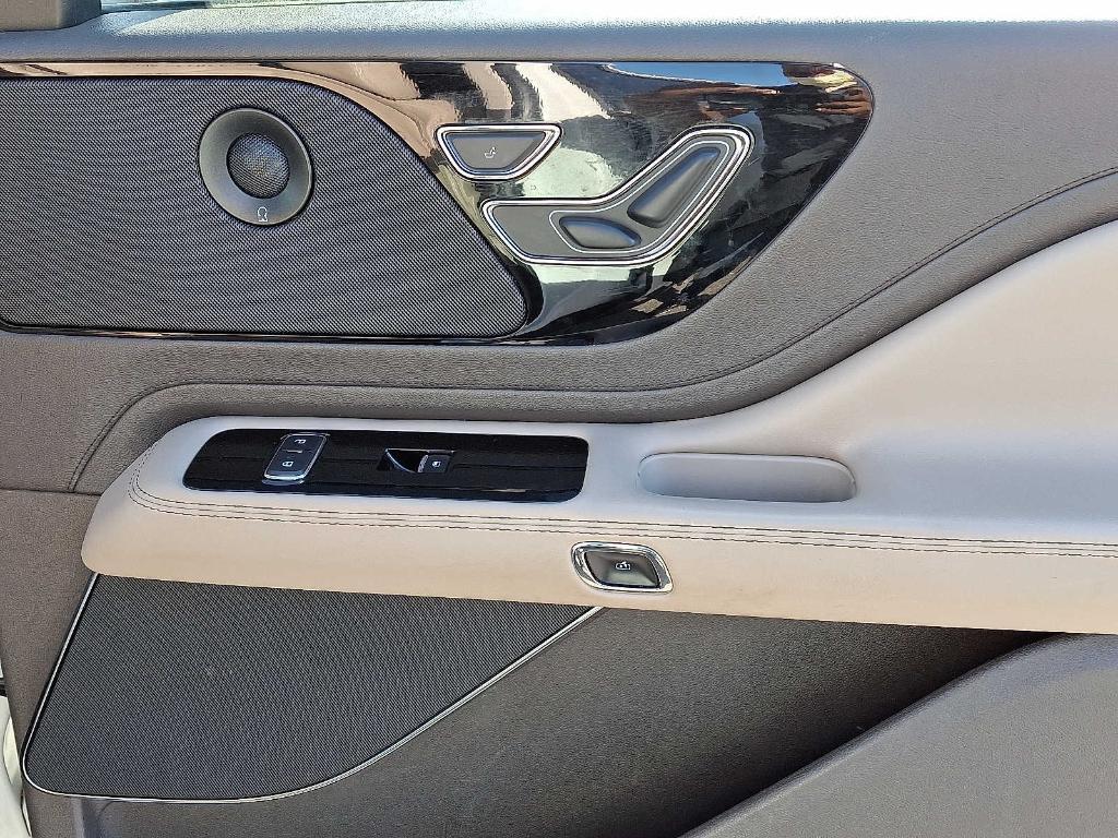 used 2021 Lincoln Aviator car, priced at $36,300