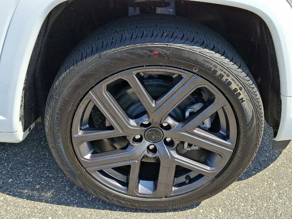 new 2025 Jeep Compass car, priced at $37,235