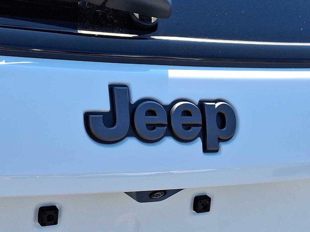 new 2025 Jeep Compass car, priced at $37,235