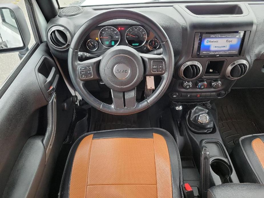 used 2015 Jeep Wrangler Unlimited car, priced at $20,163