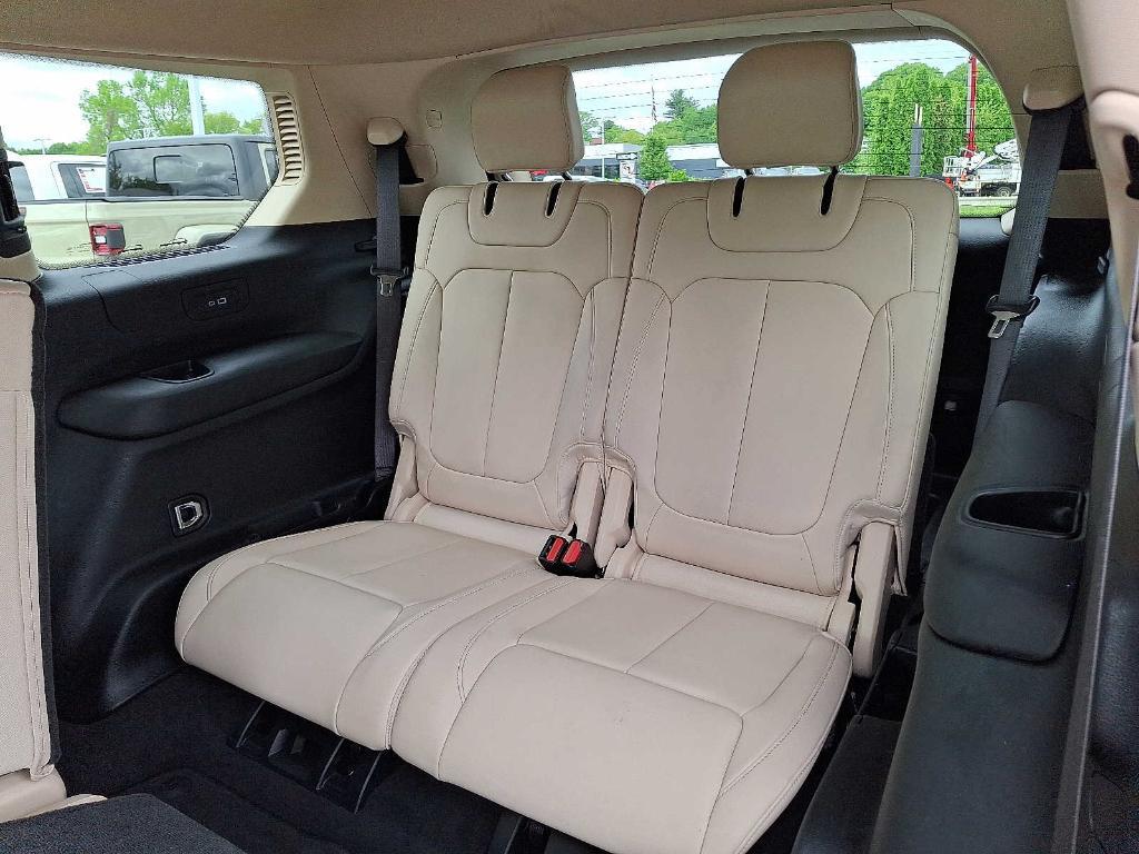 used 2021 Jeep Grand Cherokee L car, priced at $28,809