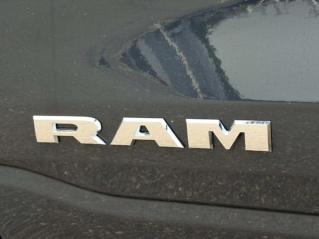 new 2025 Ram 1500 car, priced at $53,523