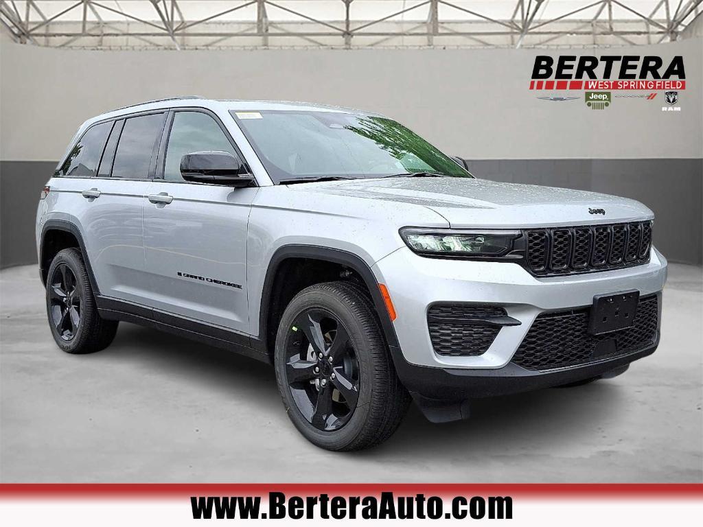 new 2025 Jeep Grand Cherokee car, priced at $44,767