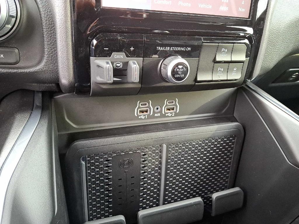new 2025 Ram 1500 car