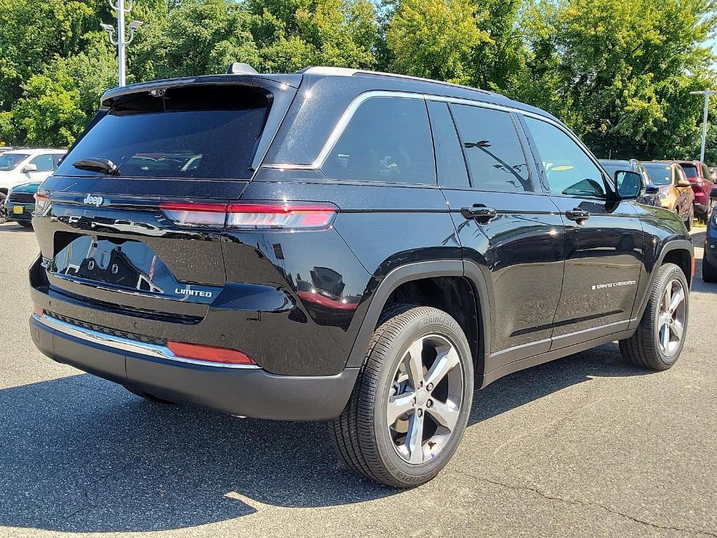 new 2024 Jeep Grand Cherokee car, priced at $53,130