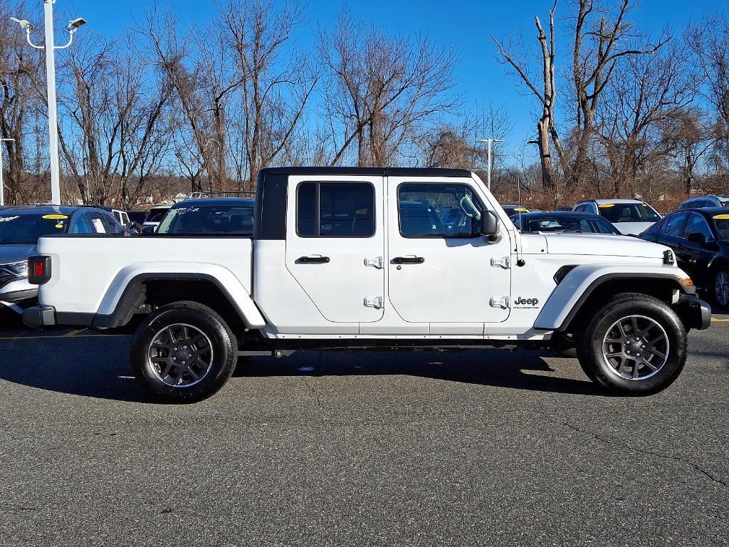 used 2023 Jeep Gladiator car, priced at $33,974