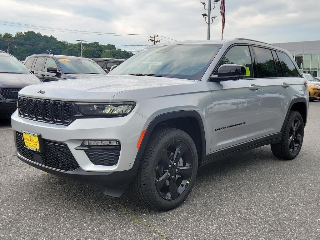 new 2024 Jeep Grand Cherokee car, priced at $52,455