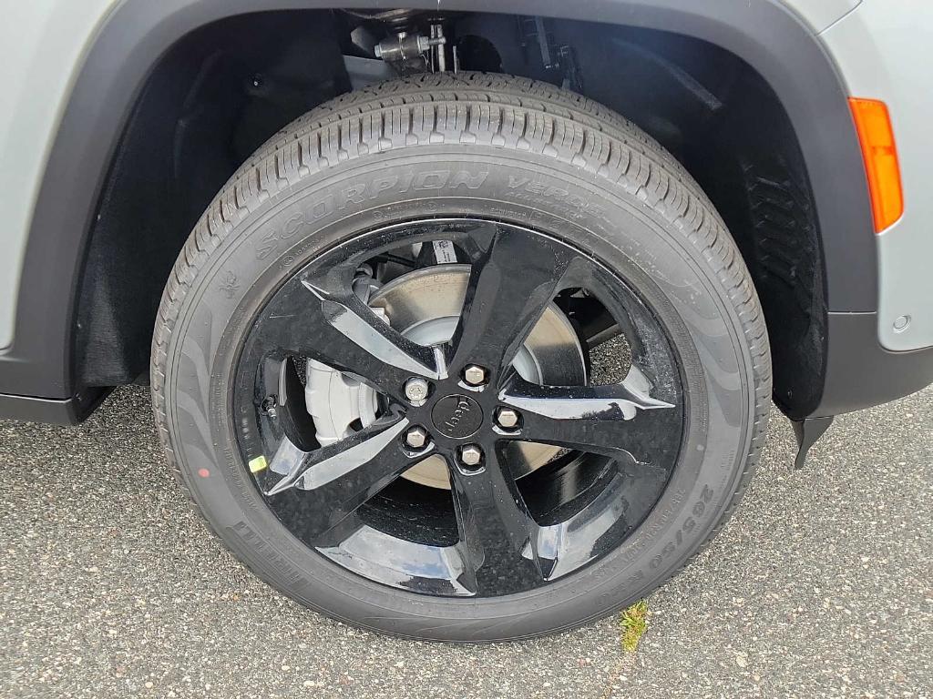 new 2024 Jeep Grand Cherokee car, priced at $48,455