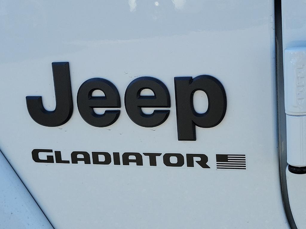 new 2024 Jeep Gladiator car, priced at $39,235